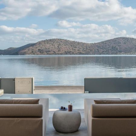 Villa Mimaze Minimalist Living เอลุนดา ภายนอก รูปภาพ